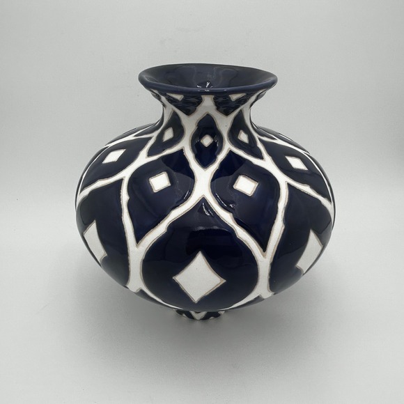 Handmade 10"H x 10"W Ceramic Vase Blue White Geometric Diamond Pattern Signed - Picture 2 of 9